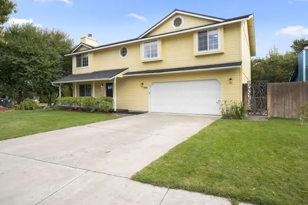 1950 NW Ivy, Redmond, OR 97756