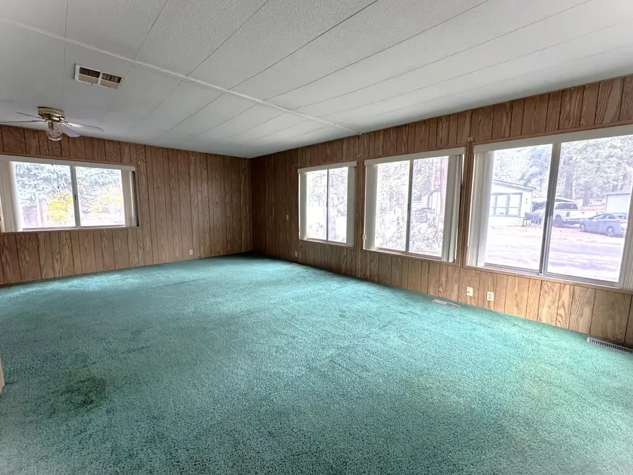 61060 Kings, Bend, OR 97702 - Image #3