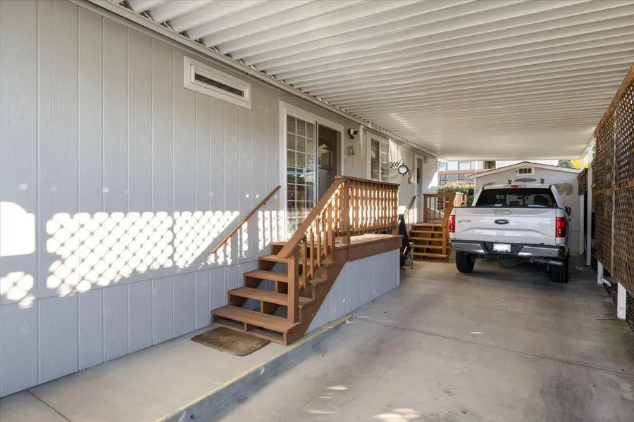 3955 S Stage, Medford, OR 97501 - Image #3