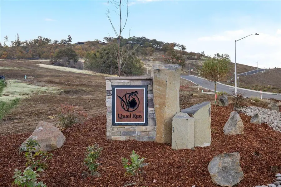 455 Pinnacle Ridge, Eagle Point, OR 97524 - Image #2