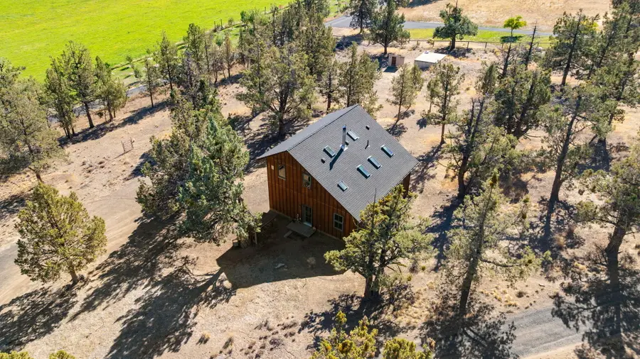 66001 Waldron, Bend, OR 97703 - Image #2