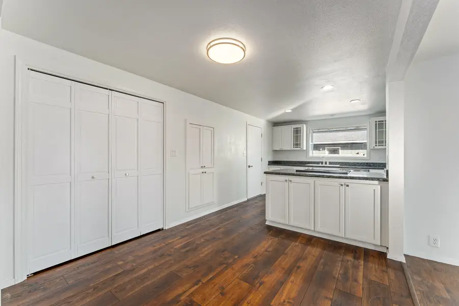 3046 Crystal Mountain, Medford, OR 97504 - Image #3