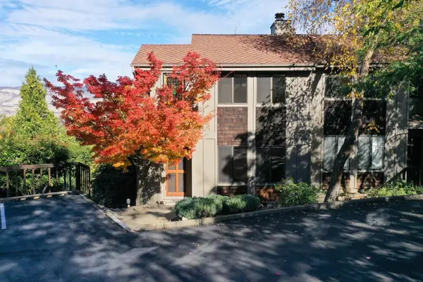 347 Ravenwood, Ashland, OR 97520