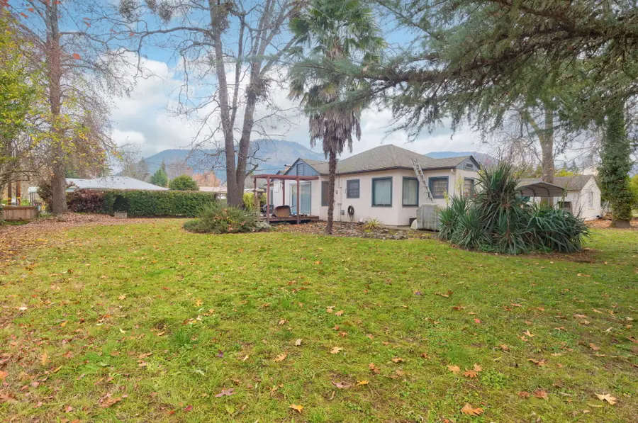 1213 E Park, Grants Pass, OR 97527 - Image #3