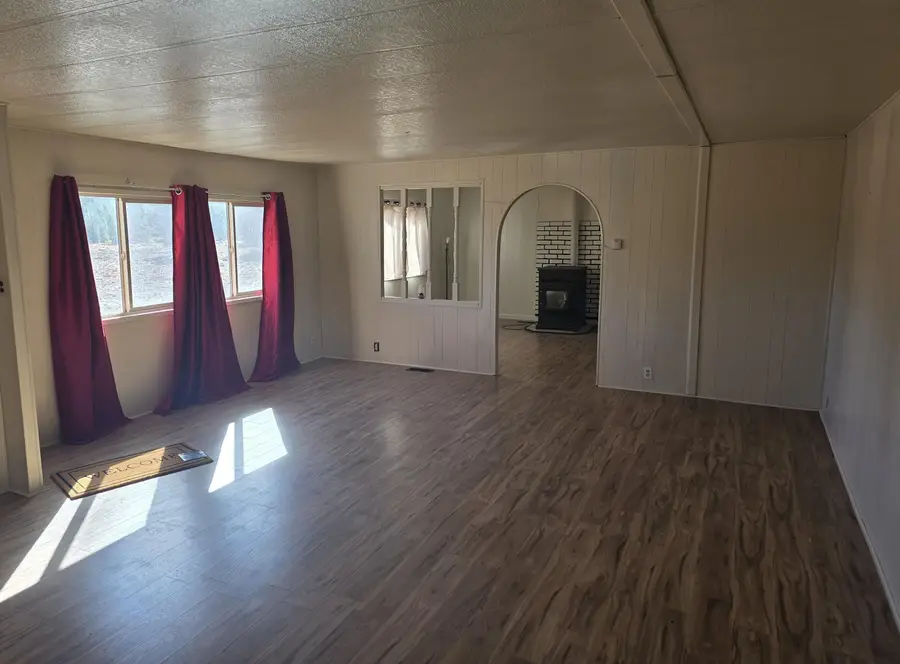 100120 N 97, Chemult, OR 97731 - Image #2