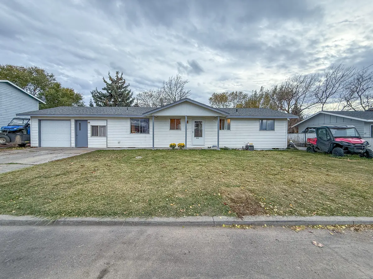 860 SE 6th, Prineville, OR 97754 - Image #1