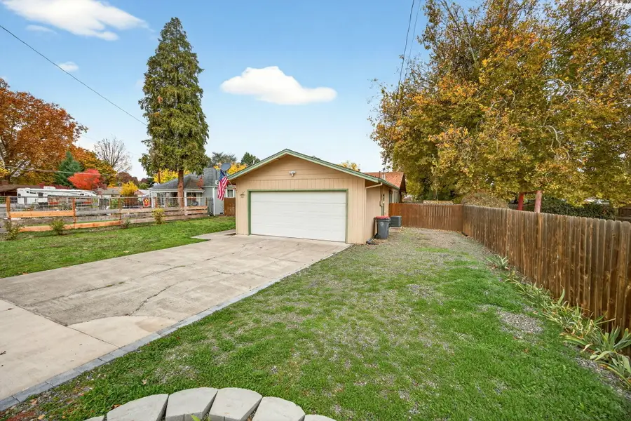 420 Garfield, Medford, OR 97501 - Image #2