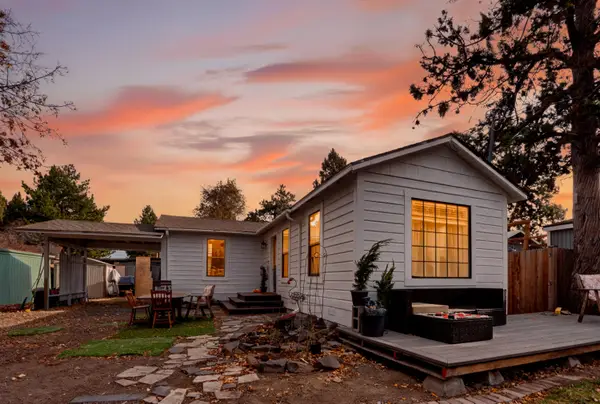 322 SE 5th, Bend, OR 97702