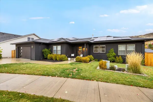 4765 Hathaway, Medford, OR 97504