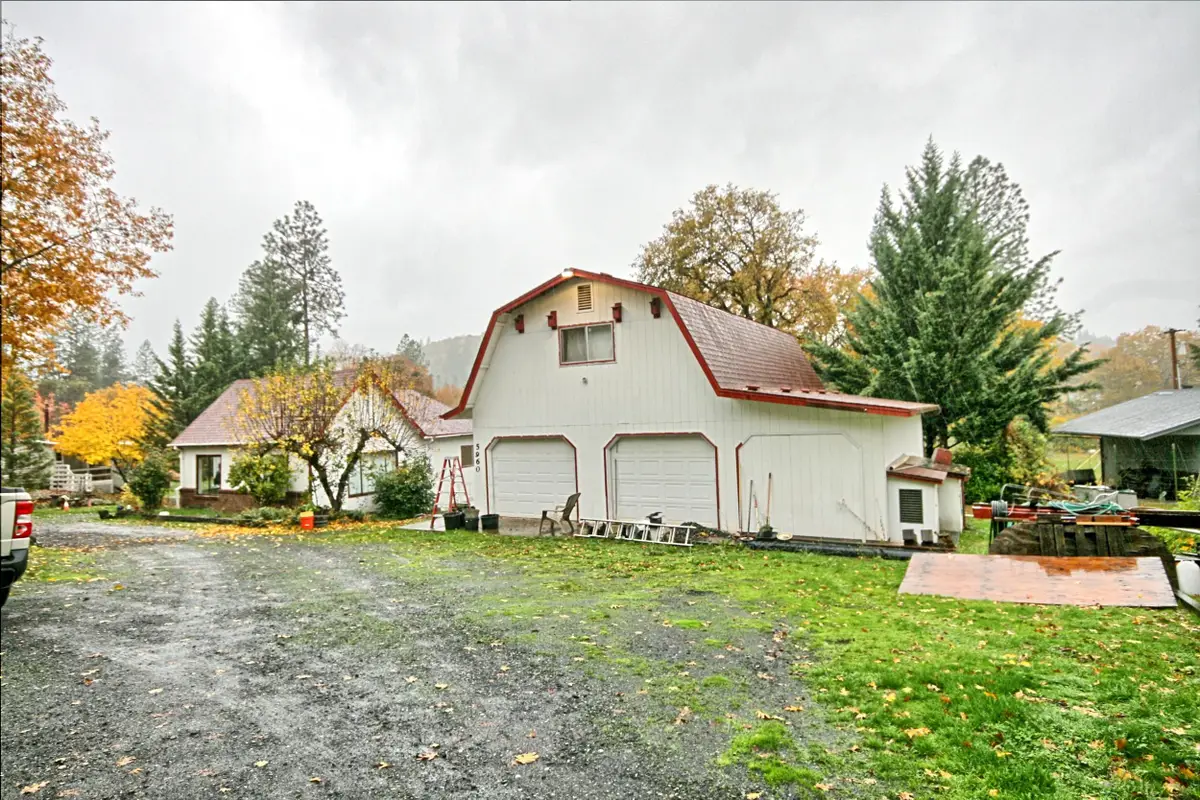 5960 Cloverlawn, Grants Pass, OR 97527 - Image #1