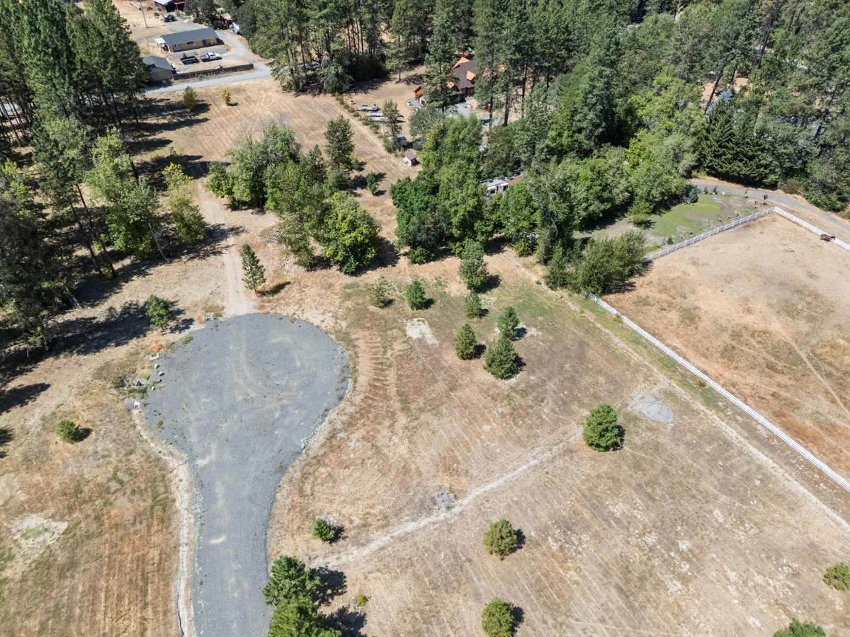 254 Deruyte, Rogue River, OR 97537 - Image #1