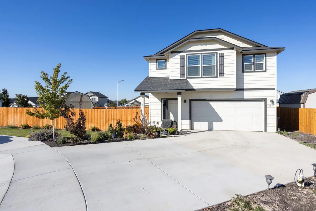 401 NE Orchid, Madras, OR 97741 - Image #1