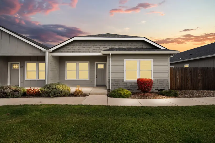 191 Mellecker, Medford, OR 97501 - Image #2