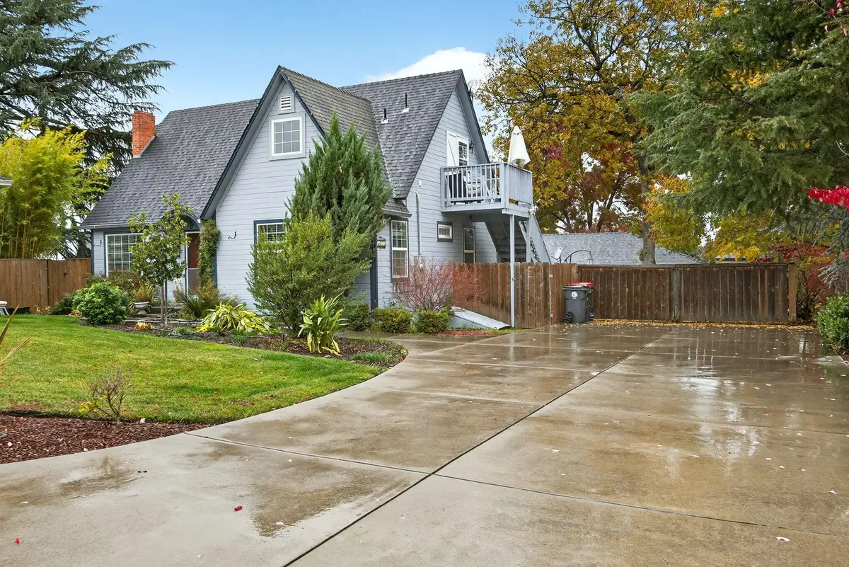 3473 Poppywoods, Medford, OR 97504 - Image #1