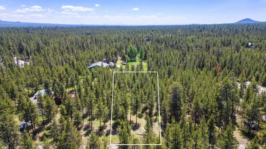 17097 Covina, Bend, OR 97707 - Image #2