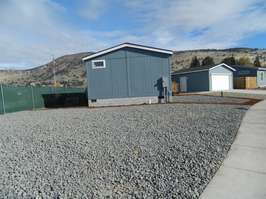 5511 Edith, Klamath Falls, OR 97603 - Image #2