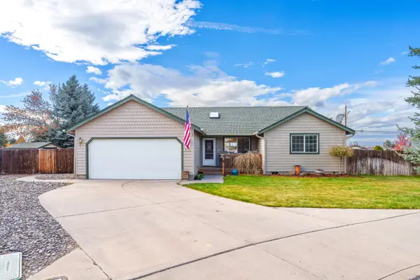 946 NW Negus, Redmond, OR 97756