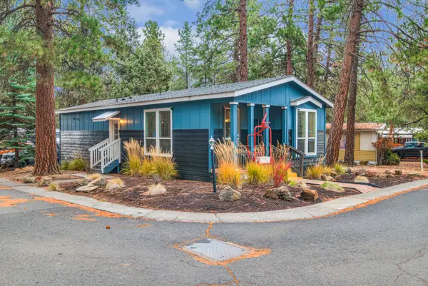 61040 S Queens, Bend, OR 97702