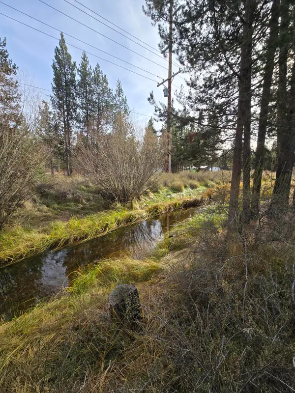 Hackett, La Pine, OR 97739