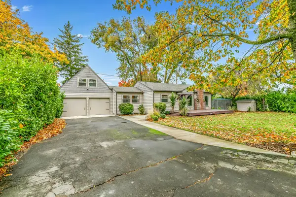 706 Monroe, Medford, OR 97501