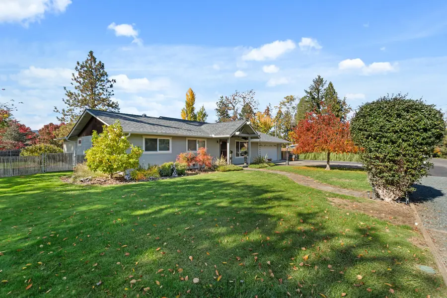 1610 Jasmine, Medford, OR 97501 - Image #2