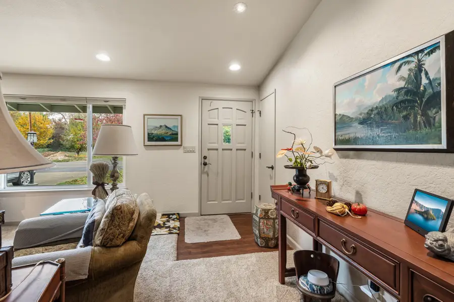 1610 Jasmine, Medford, OR 97501 - Image #3