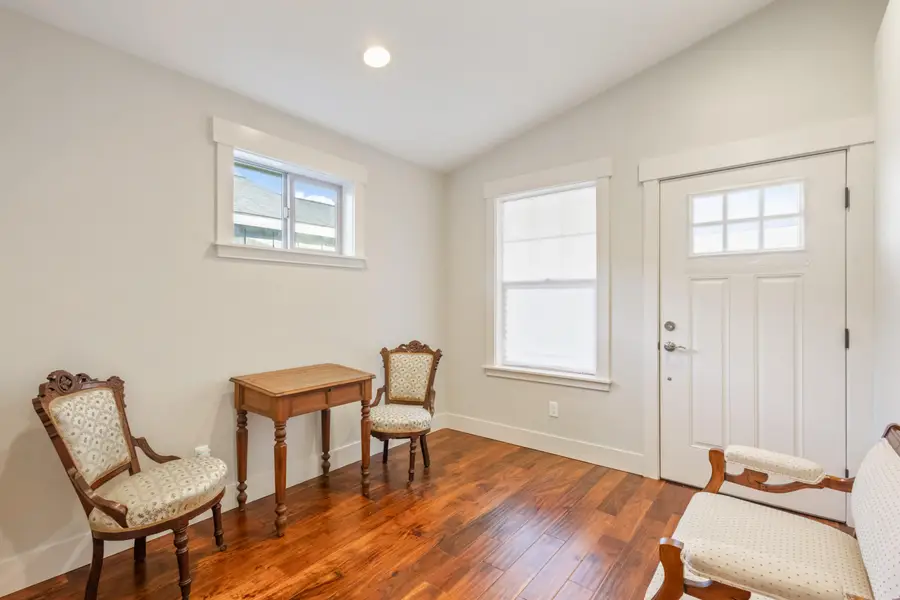 20298 Poe Sholes Drive, Bend, OR 97703 - Image #3