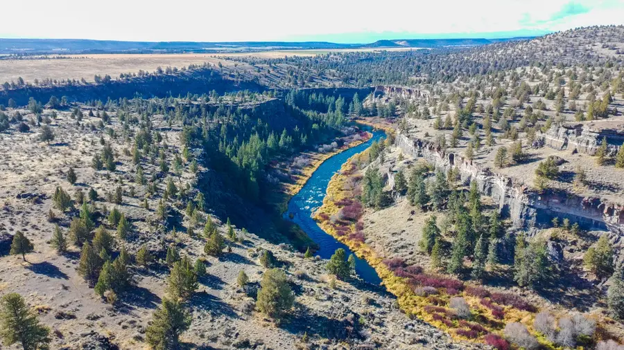 12233 NW Steelhead Falls, Terrebonne, OR 97760 - Image #3