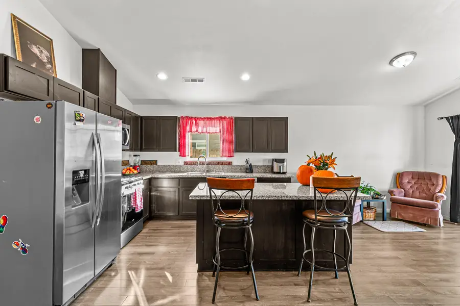 7843 Cadence, White City, OR 97503 - Image #2