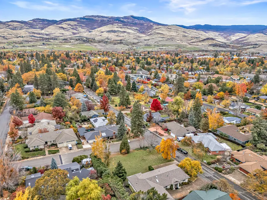 0 Peachy, Ashland, OR 97520 - Image #3