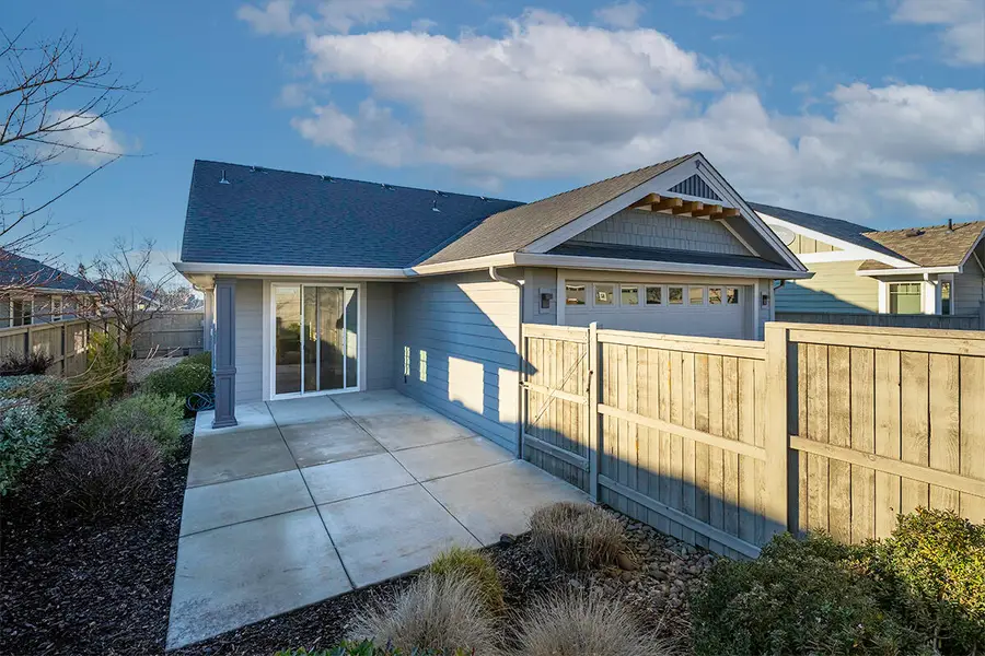 575 Windsong, Medford, OR 97504 - Image #2