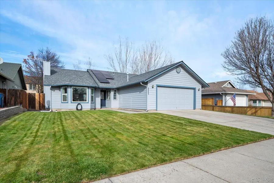 2223 NW Jackpine Court, Redmond, OR 97756 - #2