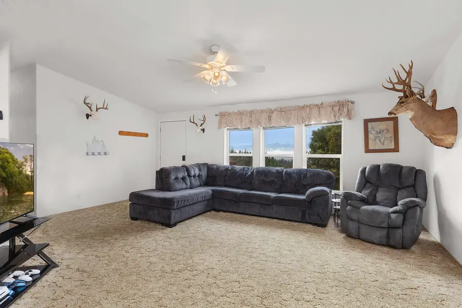 5290 Goodrich, Oakland, OR 97462 - Image #2