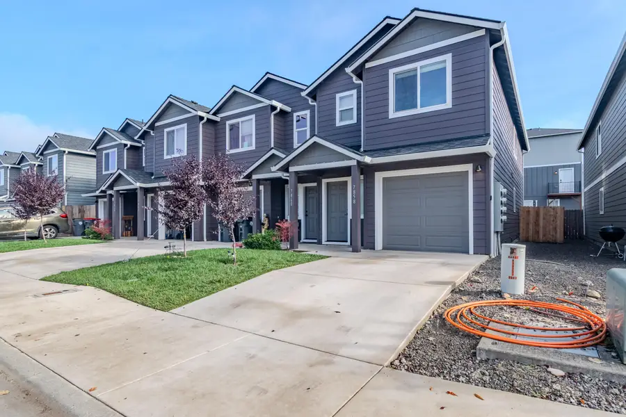 7858 Phaedra, White City, OR 97503 - Image #3