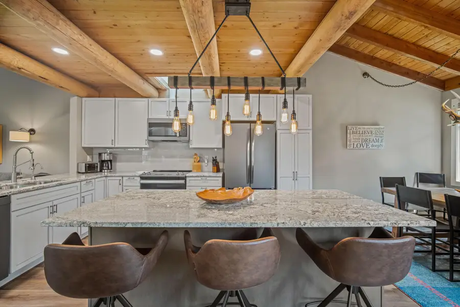 57075 Wild Lily, Sunriver, OR 97707 - Image #2