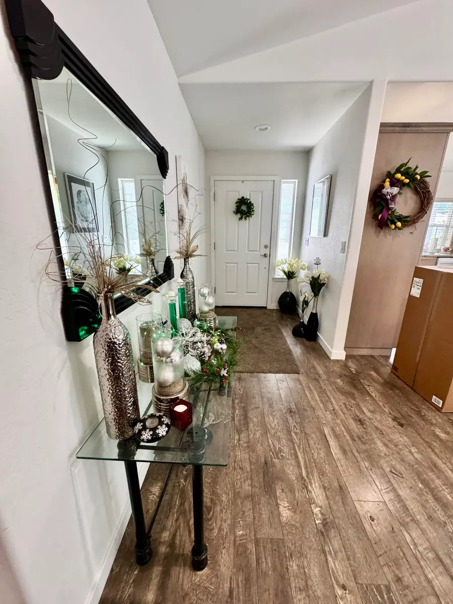 126 SW Vicki, Grants Pass, OR 97526 - Image #2