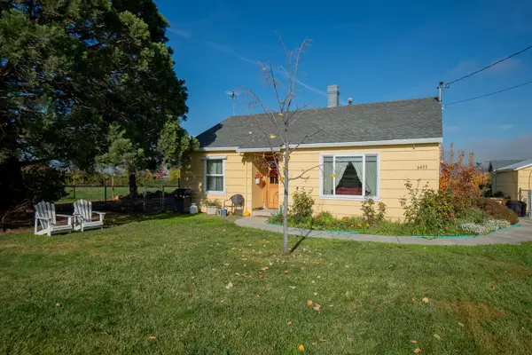 6493 Colver, Talent, OR 97540