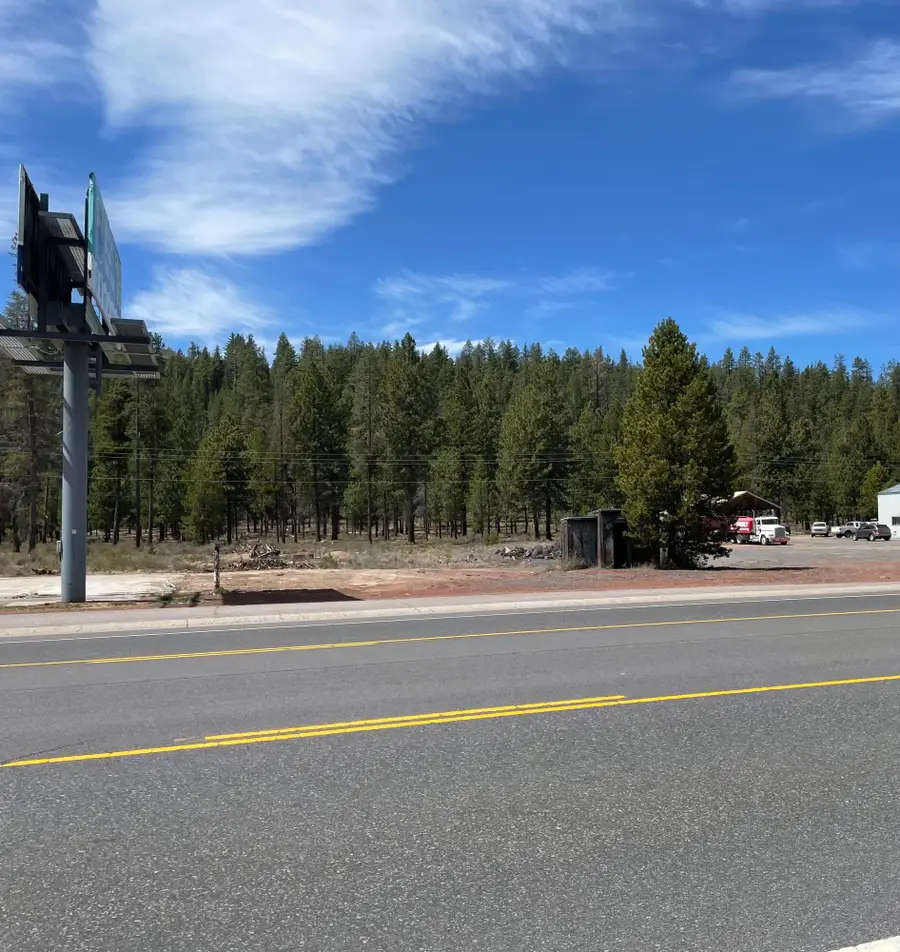109730 Us-97, Chemult, OR 97731 - Image #3