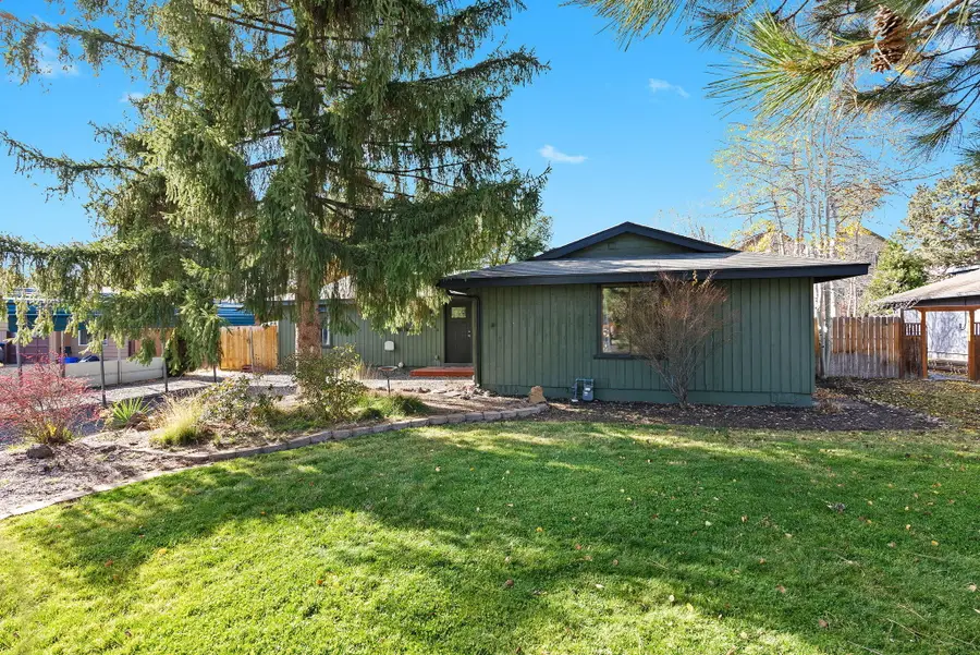 2843 NE Lotno, Bend, OR 97701 - Image #2