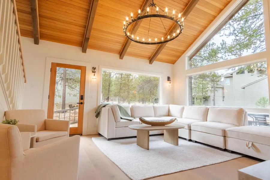 17898 Acer, Sunriver, OR 97707 - Image #2