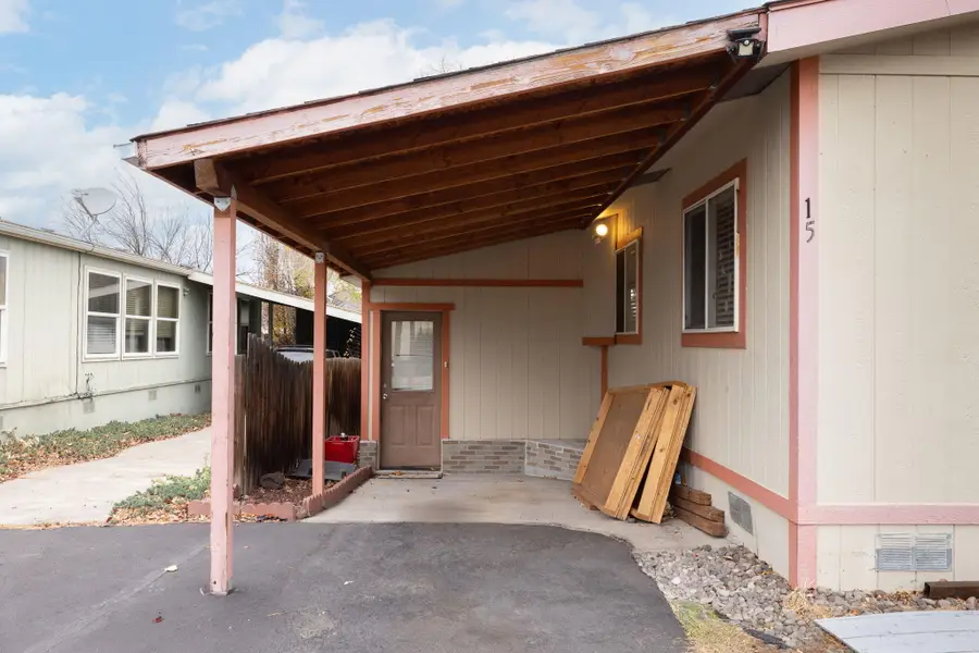 1201 SW 28th, Redmond, OR 97756 - Image #2