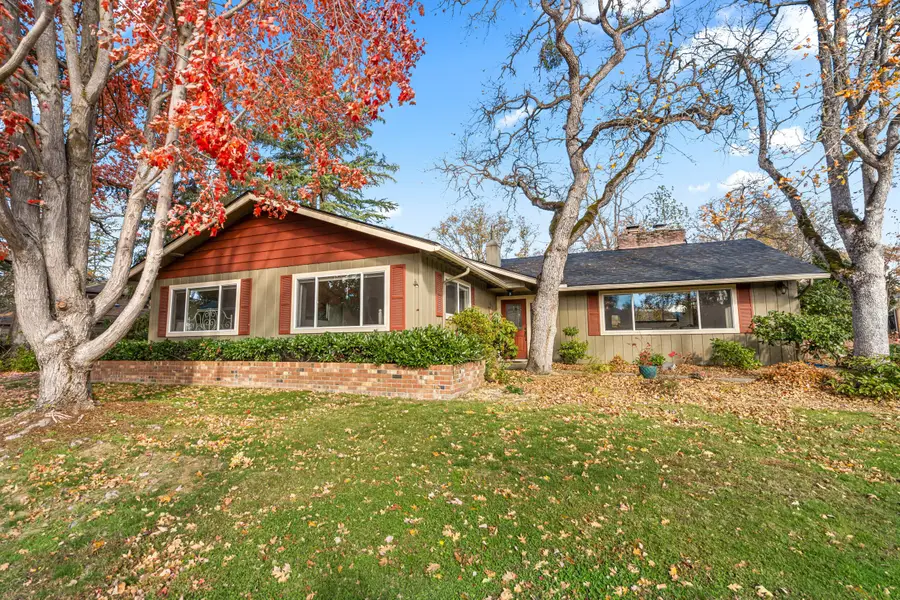 2241 Dellwood, Medford, OR 97504 - Image #2