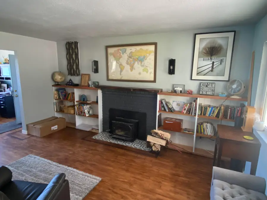 4970 Old Stage, Central Point, OR 97502 - Image #2