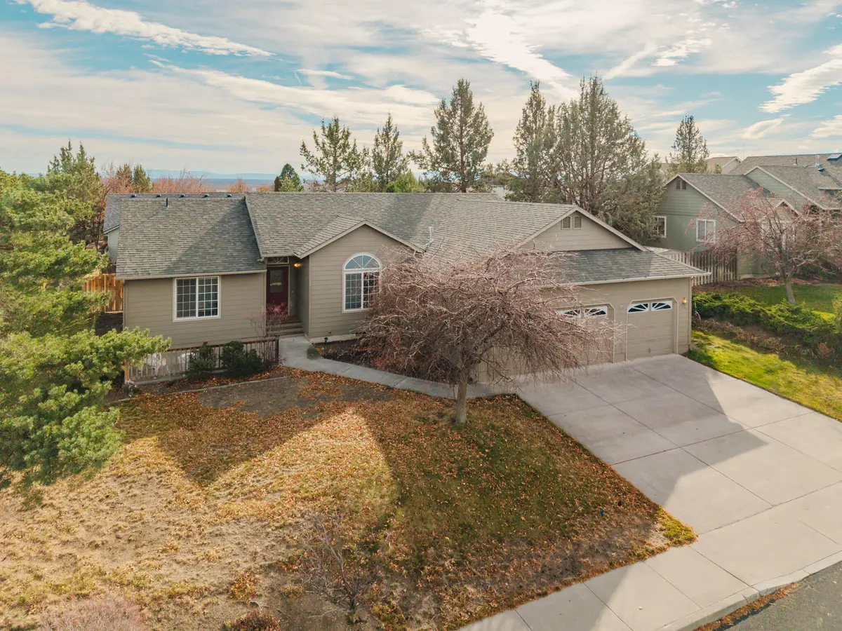 3734 SW Wickiup, Redmond, OR 97756 - Image #1