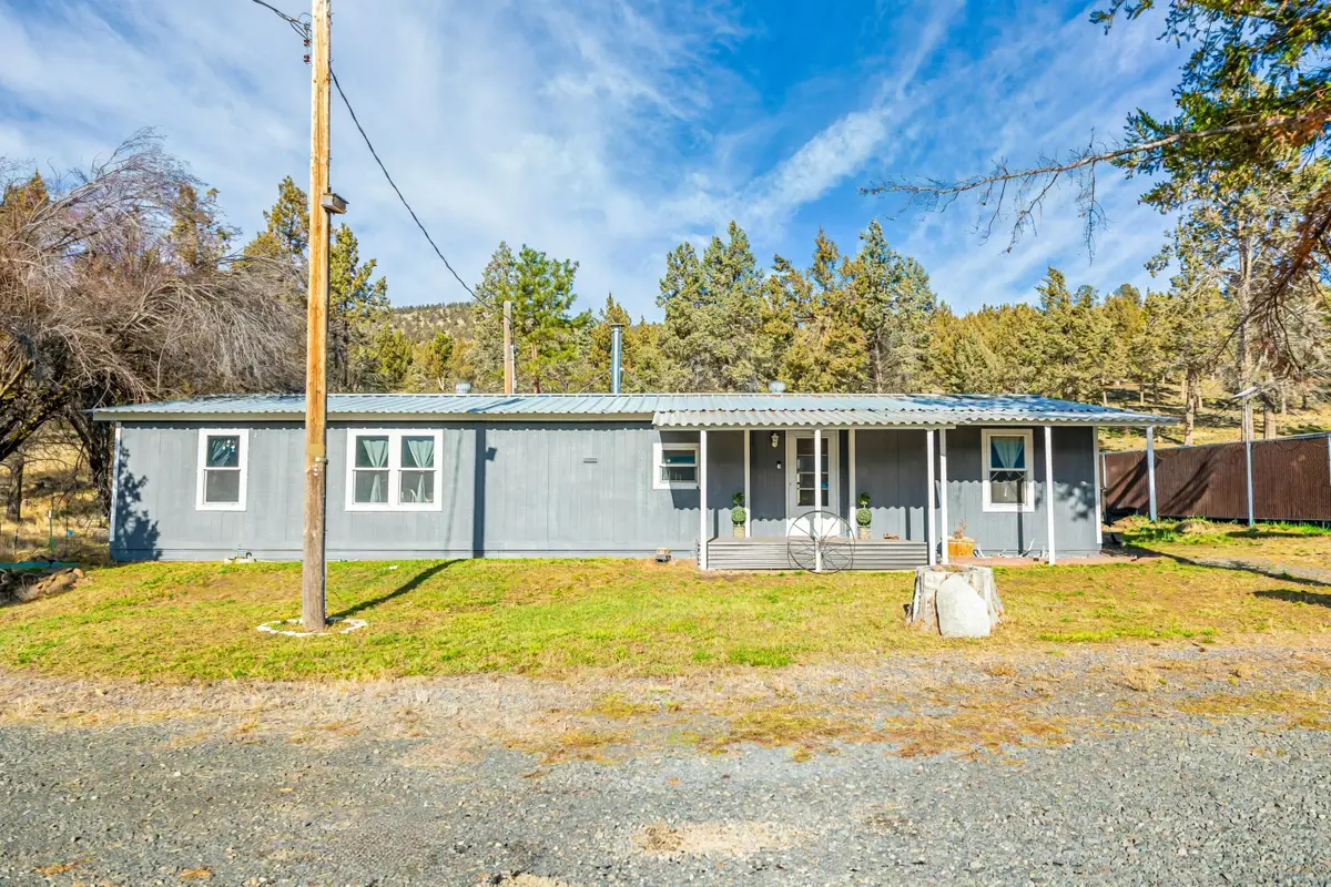 19223 N Poe Valley, Klamath Falls, OR 97603 - Image #1