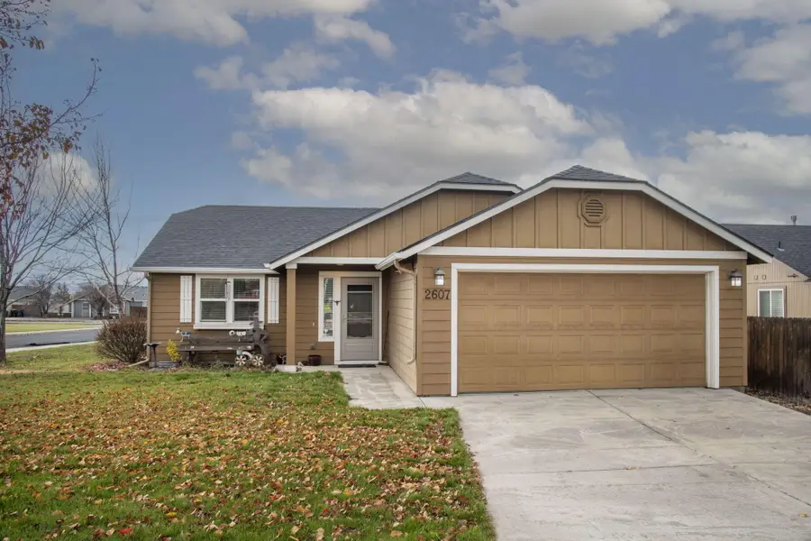 2607 NE 5th, Redmond, OR 97756 - Image #2