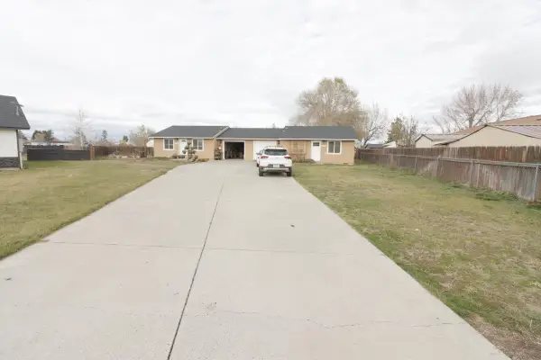 213 E Sage, Culver, OR 97734