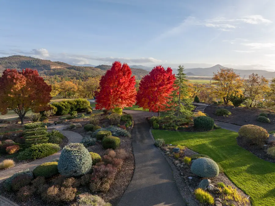 1237 Brownsboro-meridian, Eagle Point, OR 97524 - Image #3