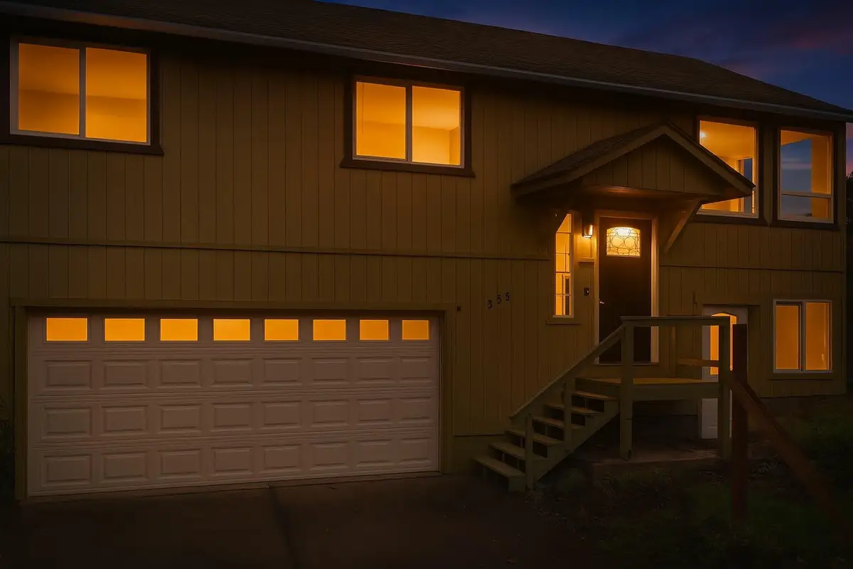 935 4th, Gold Hill, OR 97525 - Image #1