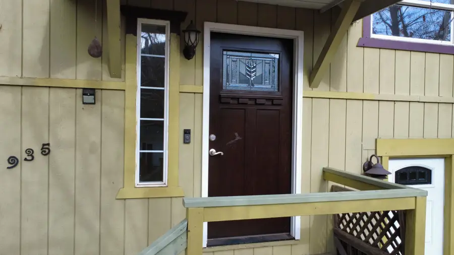 935 4th, Gold Hill, OR 97525 - Image #2